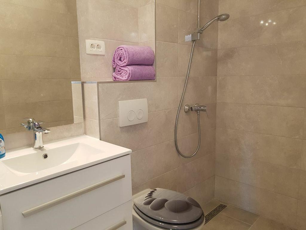Studio Apartment Sea Star Split Eksteriør bilde